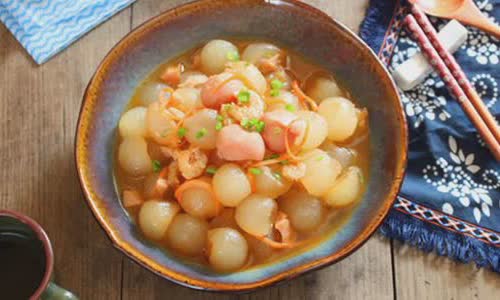 Cách làm Bí Đao Xào Xúc Xích tôm khô cho bữa cơm gia đình