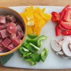 Cách làm Bò Xào Ớt Chuông Nấm Mỡ thơm ngon, cho bữa cơm