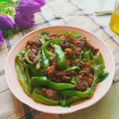 Cách làm bò xào ớt sừng cay thơm