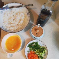 Cách làm Cơm Chiên Trứng thơm ngon, siêu đơn giản tại nhà 