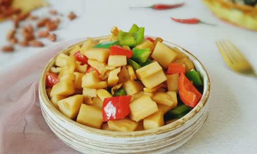 Cách làm Củ Sen Xào Ớt Chuông Thanh Đạm cho bữa ăn chay