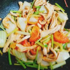 Cách làm dạ dày heo xào sa tế