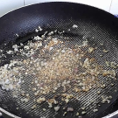 Cách làm khổ qua xào trứng không đắng