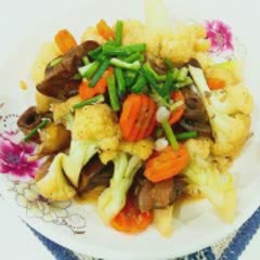 Cách làm Lòng gà xào bông cải