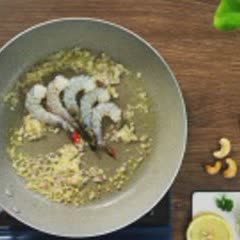 Cách làm Mỳ Sợi Bí Ngòi Sốt Tôm thơm ngon và thanh đạm