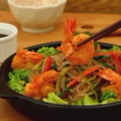 Cách Làm Món Tôm Xào Miến Hồng Kông Mới Lạ Và Hấp Dẫn