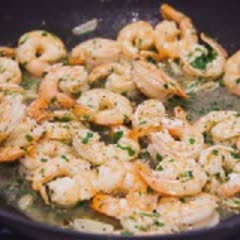 Cách làm Tôm xào sốt tỏi bơ