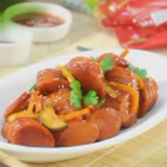 Cách làm Xúc Xích Xào Chua Ngọt thơm ngon, hấp dẫn tại nhà 