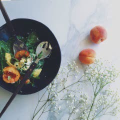Cách làm salad đào bơ phô mai