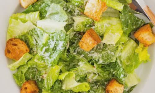 Cách Làm Salad Bánh Mì Giảm Cân Thơm Ngon Đơn Giản