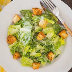 Cách Làm Salad Bánh Mì Giảm Cân Thơm Ngon Đơn Giản
