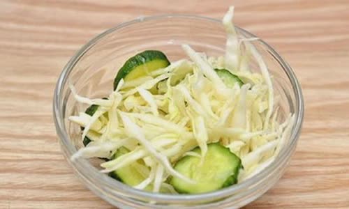 Cách làm salad bắp cải trộn dưa leo