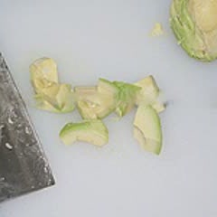 Cách Làm Salad Bơ Cà Chua Bi Đơn Giản Ngon Miệng