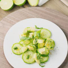 Cách làm salad bơ dưa leo thanh mát