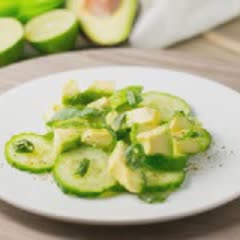 Cách làm salad bơ dưa leo thanh mát