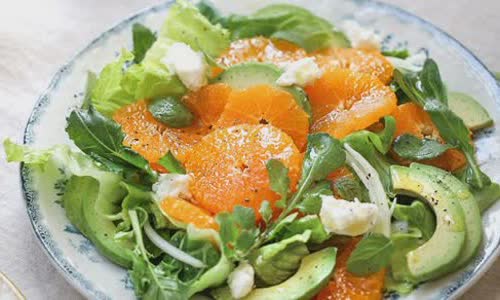Cách làm Salad Bơ Quýt xà lách dầu giấm cho nàng giảm cân 
