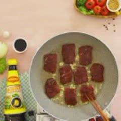 Cách Làm Salad Bò Sốt Dầu Giấm Tươi Mát Cho Mùa Hè