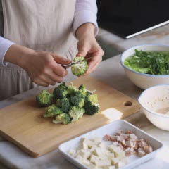 Cách làm salad bông cải giảm cân