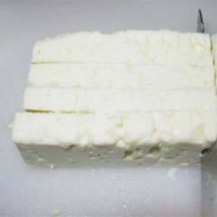 Cách làm salad cà chua với feta