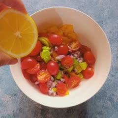 Cách làm Salad Cà Chua Xoài Bơ ăn kiêng cực thơm ngon
