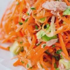 Cách Làm Salad Cà Rốt Cá Ngừ Trộn Dầu Mè Đơn Giản