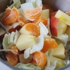 Cách làm Salad Cam Táo thanh mát giải nhiệt mùa hè