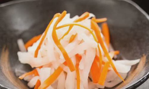 Cách Làm Salad Củ Cải Cà Rốt Giòn Ngon Ngày Tết