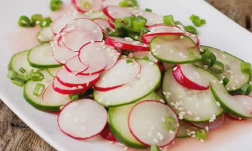Cách làm Salad củ cải đỏ dưa leo