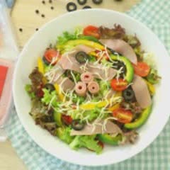 Cách làm Salad Dăm Bông cùng rau củ thanh mát cho cả nhà