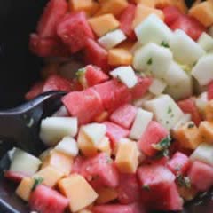 Cách làm Salad Dưa Bổ Dưỡng cho bạn ăn kiêng hiệu quả