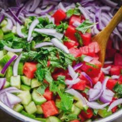 Cách làm salad dưa hấu rau củ