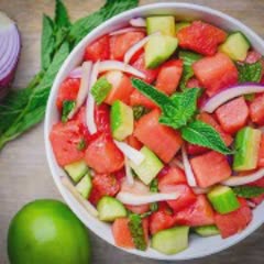 Cách làm salad dưa hấu rau củ