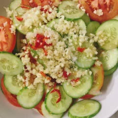 Cách làm Salad dưa leo cà chua trộn ngon giòn