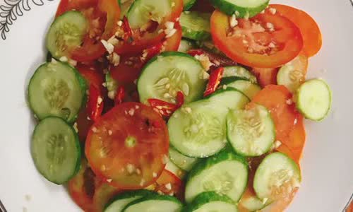 Cách làm Salad dưa leo cà chua trộn ngon giòn