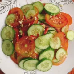 Cách làm Salad dưa leo cà chua trộn ngon giòn