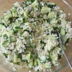 Cách làm salad dưa leo couscous