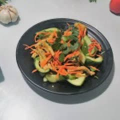 Cách làm Salad Dưa Leo Trứng Gà thanh mát bổ dưỡng 