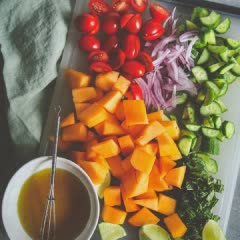 Cách làm Salad dưa lưới rau quả