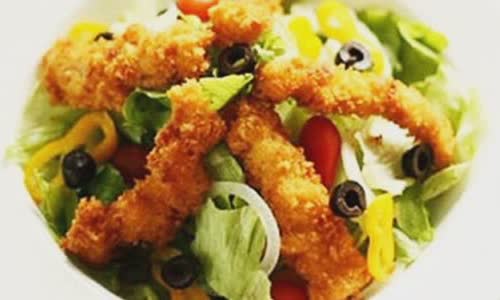 Cách Làm Salad Gà Chiên Đơn Giản Cho Nàng Ăn Kiêng