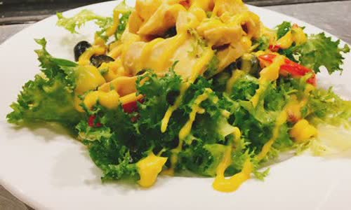 Cách Làm Salad Gà Nướng Tiêu Đen Ngon Và Đơn Giản 