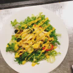 Cách Làm Salad Gà Nướng Tiêu Đen Ngon Và Đơn Giản 