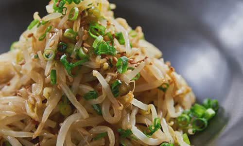 Cách làm salad giá đỗ đơn giản