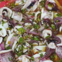 Cách Làm Salad Mực Ống Cực Ngon Cho Buổi Tiệc Nhà