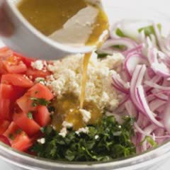 Cách làm salad rau củ phô mai chua ngọt