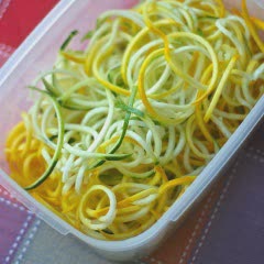 Cách làm Salad rau củ sốt bơ cay