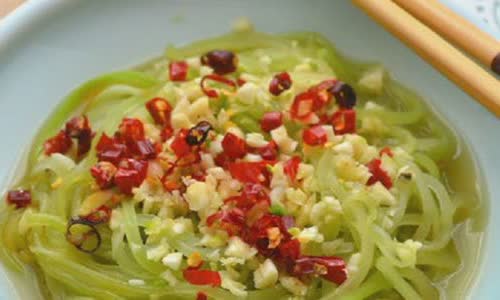 Cách làm Salad Rau Diếp Ngồng cho nàng ăn kiêng ngày Tết