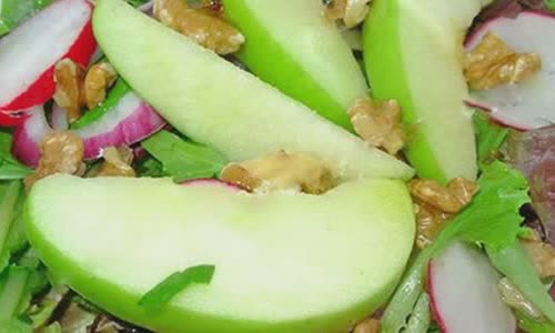 Cách Làm Salad Táo Xanh Với Củ Cải Độc Đáo Hấp Dẫn