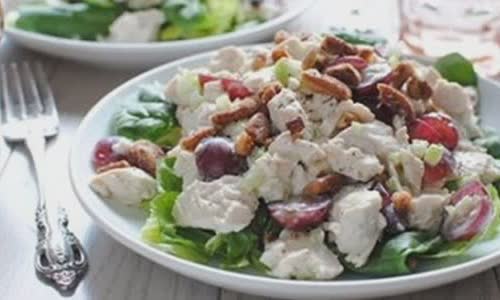 Cách Làm Salad Thịt Gà Sữa Chua Cho Ngày Cuối Tuần
