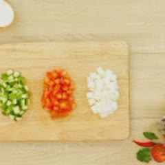 Cách Làm Salad Ức Gà Kim Chi Ngon Mắt Cho Gia Đình