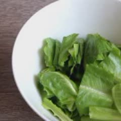 Cách làm Salad ức gà sốt Caesar - Caesar Salad
